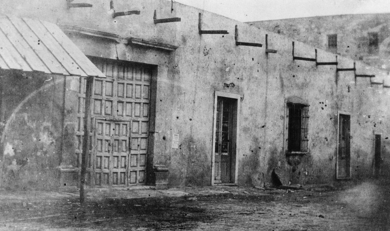 Historic American Buildings Survey, Adolph Phillip, Photographer, 1910 WEST ELEVATION (FRONT). - Veramendi Palace, 130 Soledad Street, San Antonio, Bexar County, TX