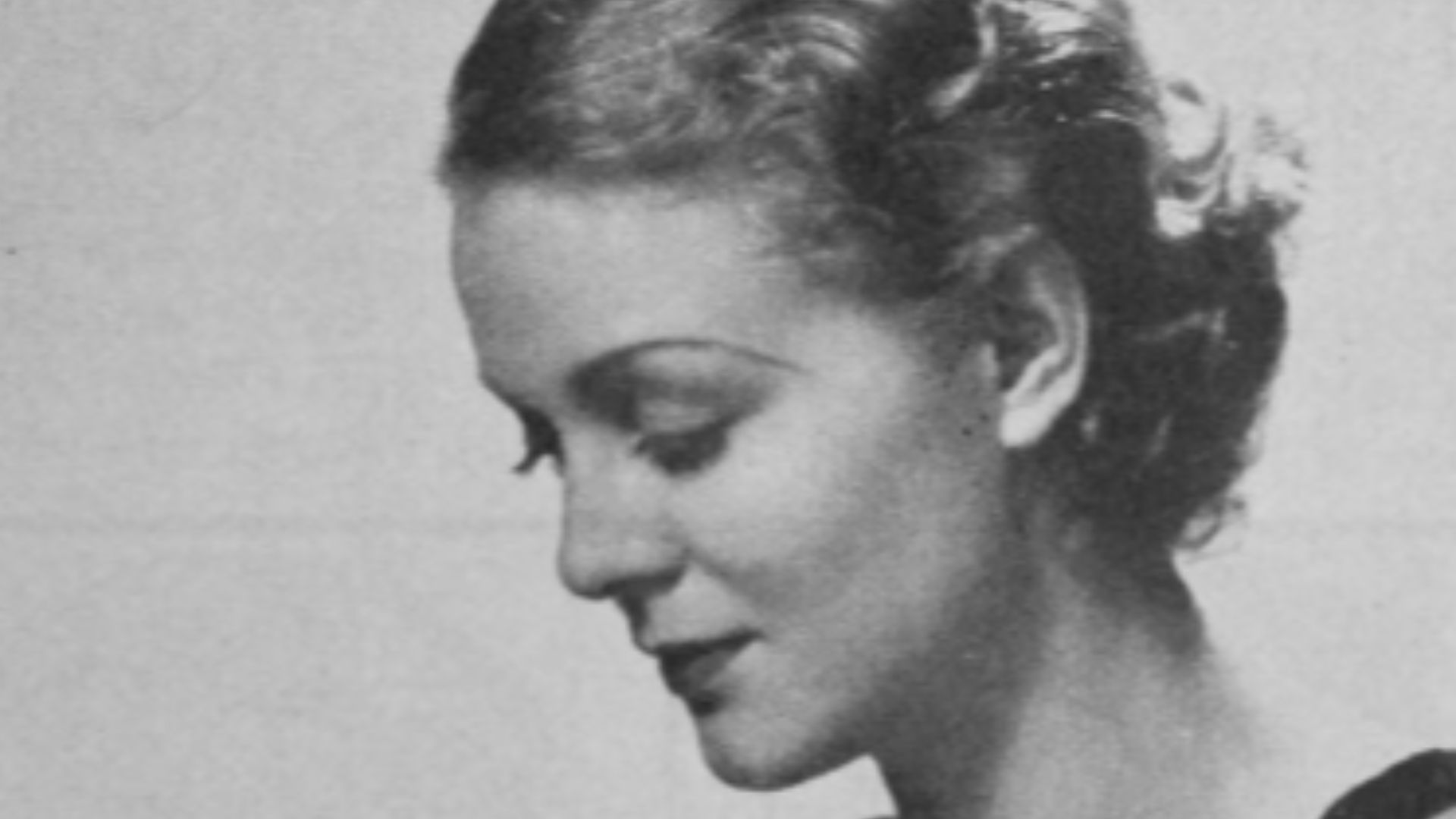 Gloria Stuart, Sept. 1932