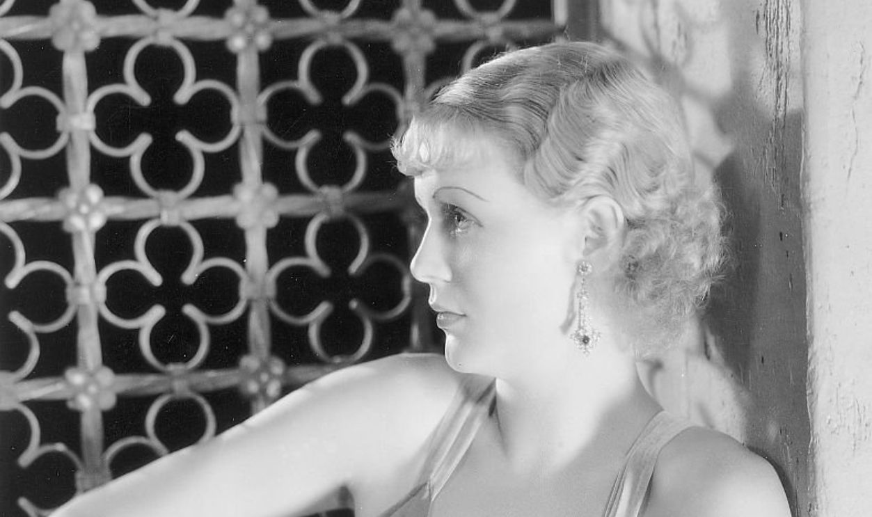 (Original Caption) Gloria Stuart, who has appeared for Universal in