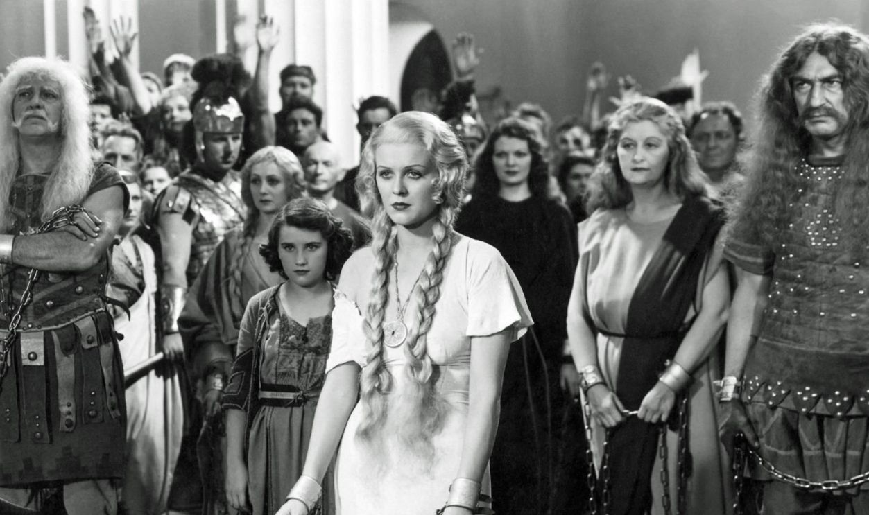 Actress Gloria Stuart in a scene from the movie 
