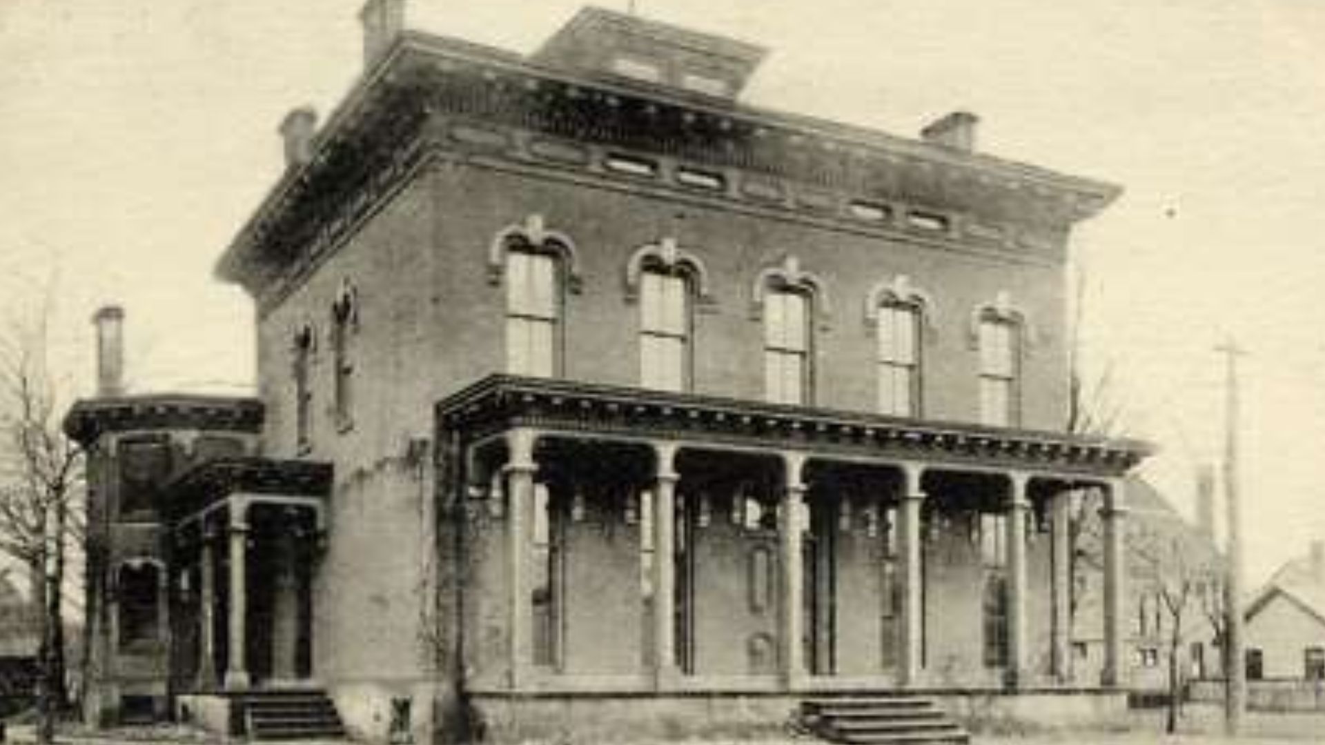 Euclid Avenue Mansion of Cassie Chadwick on Cleveland's Millionaire's Row. Taken from postcard in Stude62's personal collection. Undivided back postcard indicating that it was published before 1906