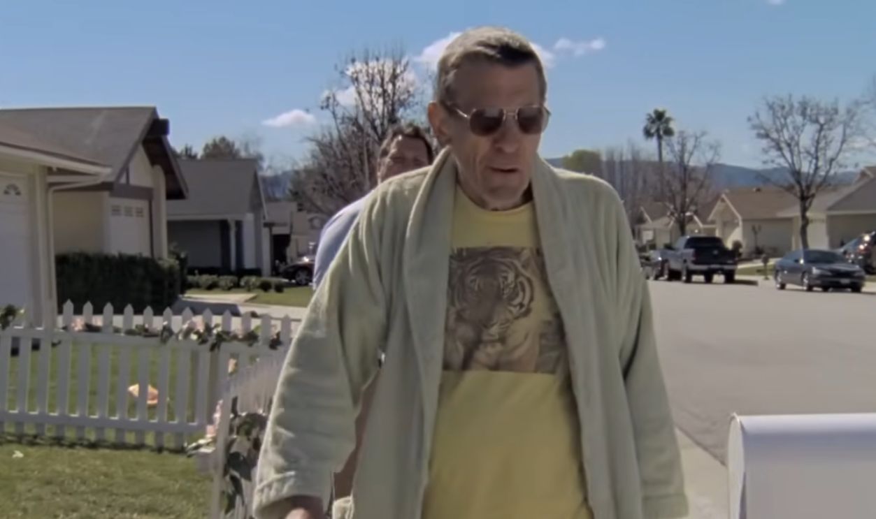 Screenshot from The Lazy Song (2011)