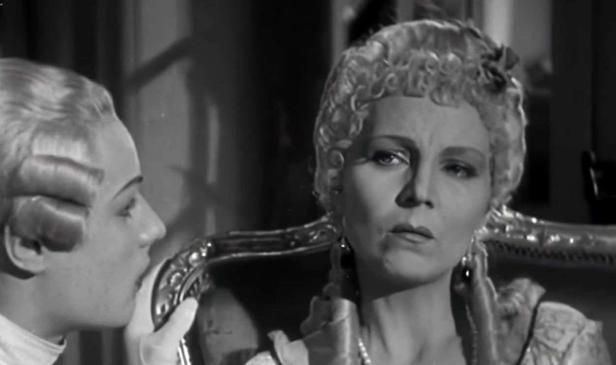 Screenshot from The Great King (1942)