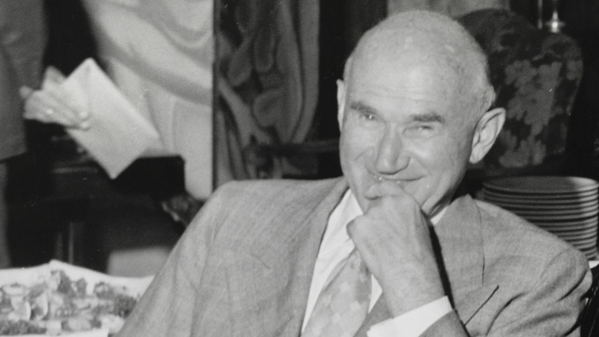 Bildet er hentet fra Arkivverket. Samuel Goldwyn og hans kone, Frances Howard.
Arkivinstitusjon : Riksarkivet
Arkivnavn : Billedbladet NÅ
Sted : Norge, Ukjent, Ukjent,
Emneord: Film, Filmskaper, Filmprodusent
Avbildet:
