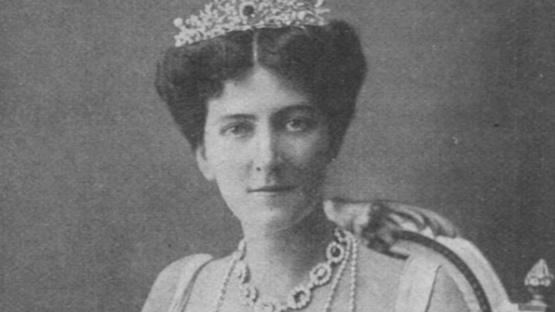 Depicted person:  Mary Curzon, Baroness Curzon of Kedleston – British peeress of American background (1870-1906)