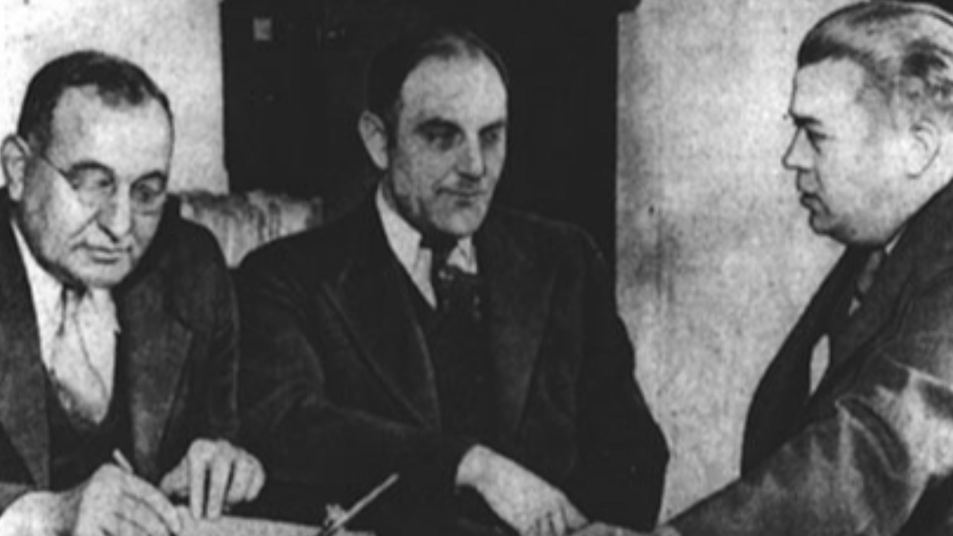 1935 photo of con man Victor Lustig