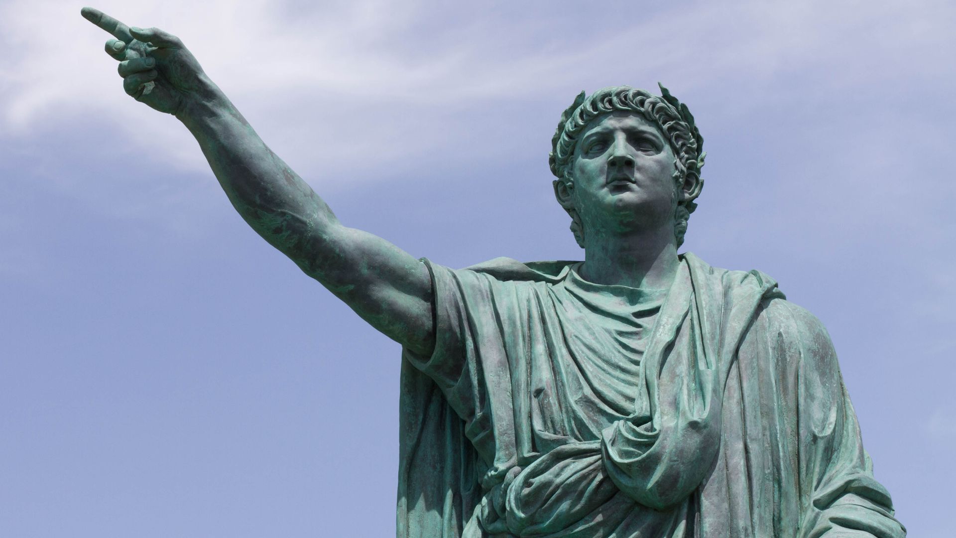 Statue of The Roman Emperor Nero by Claudio Valenti, Anzio (anc. Antium) Italy.