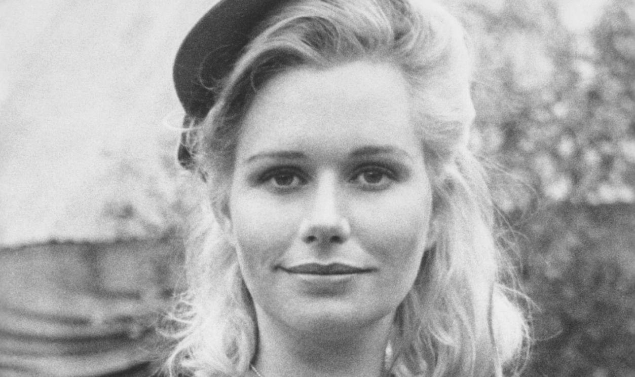 Sally Kellerman in pose for Robert Altman's 'M*A*S*H' 1970 as Hot Lips Houlihan.