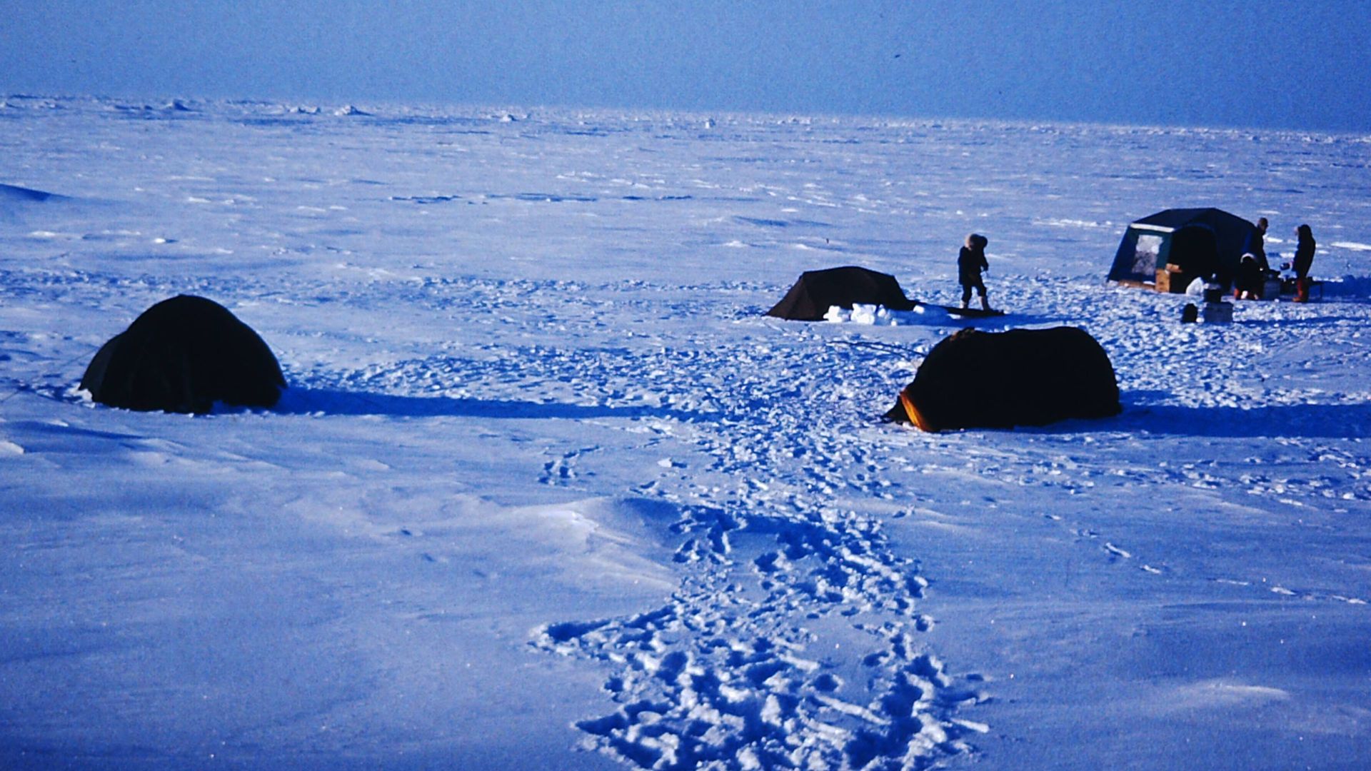research camp at geographical North Pole in April 1990