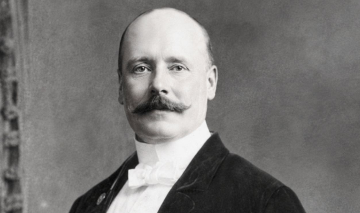 Portrait of w:Charles Dawson 