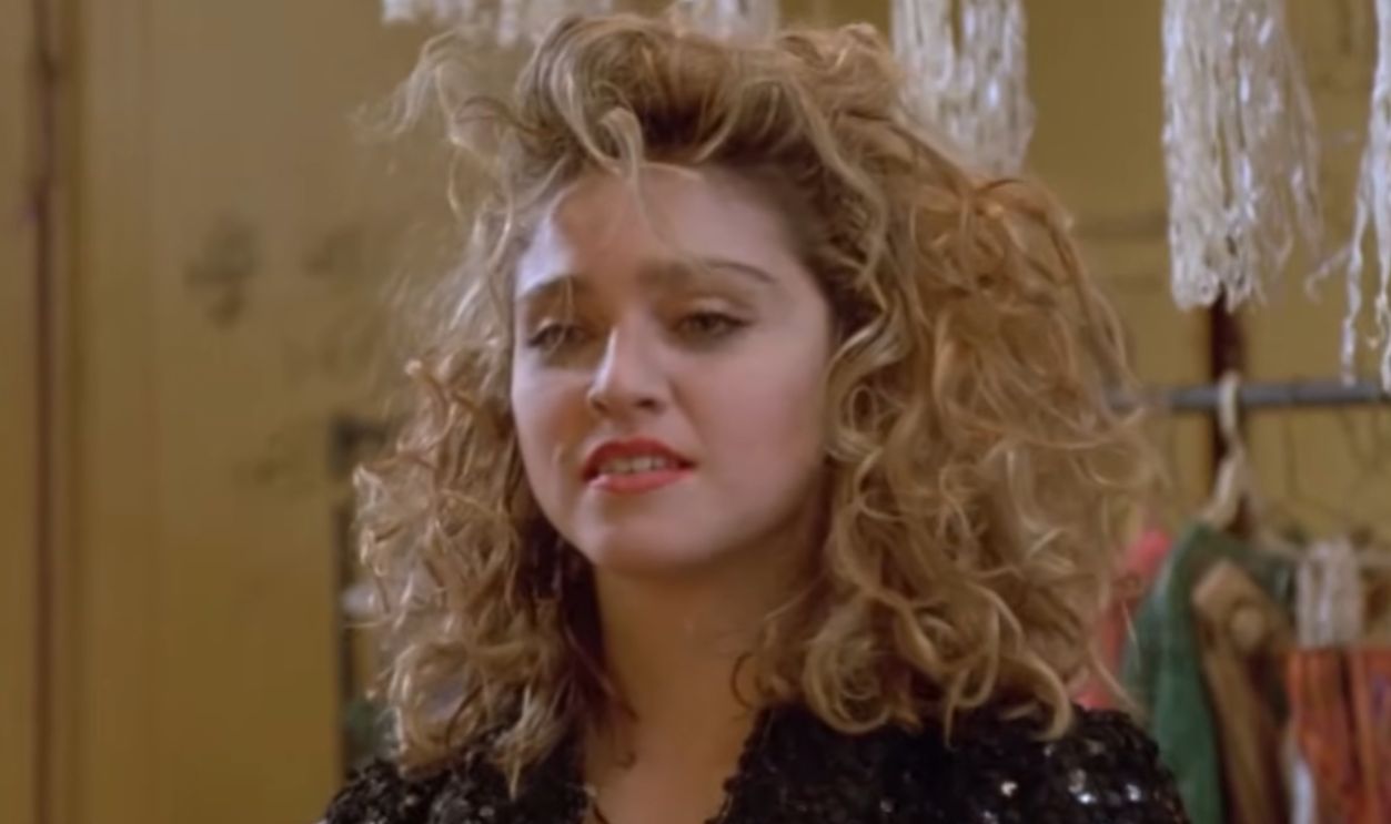 Screenshot from Desperately Seeking Susan (1985)