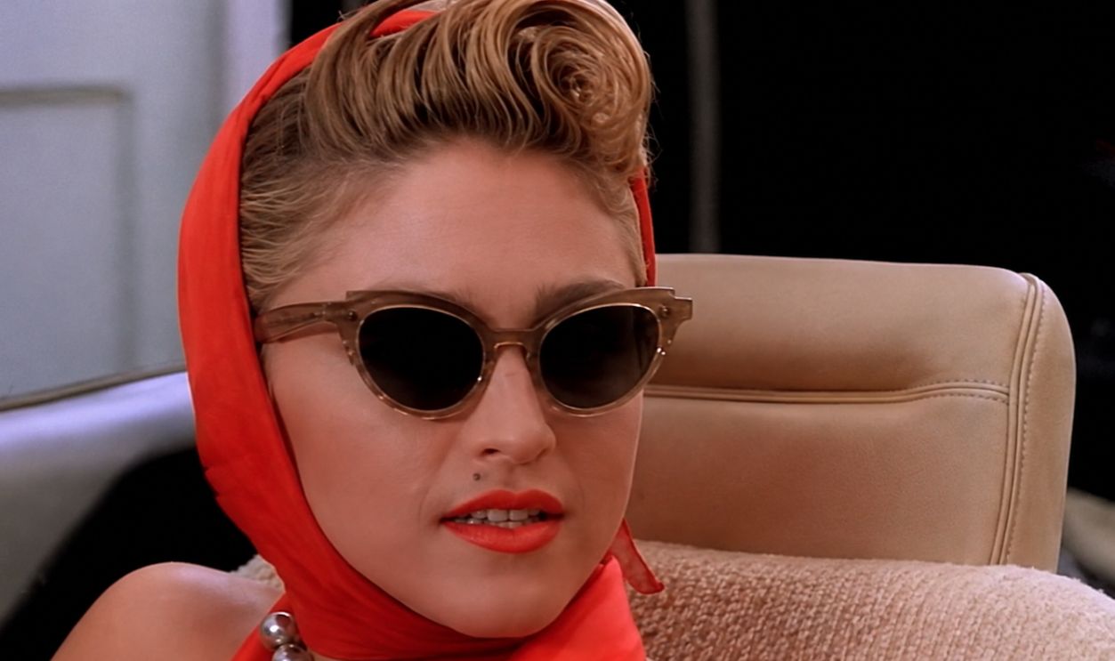 Screenshot from Material Girl (1985)