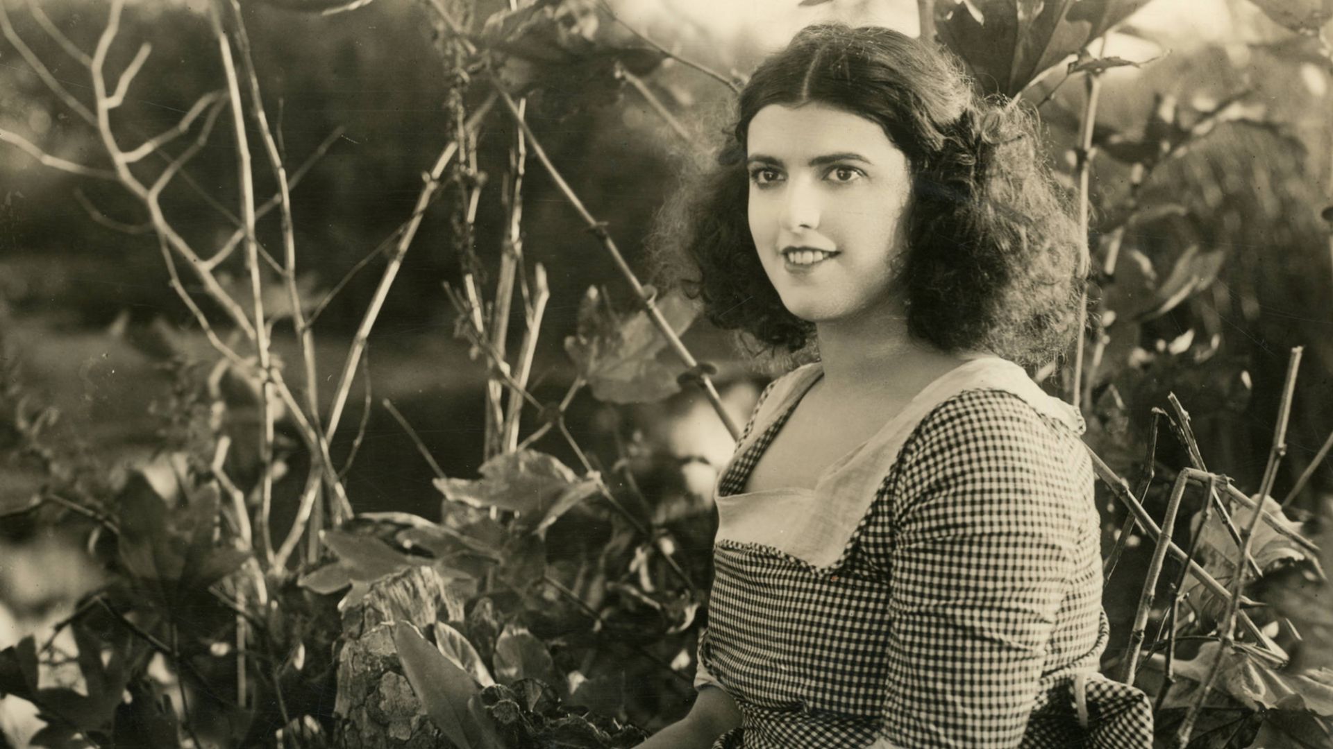 Virginia Rappe, film actress, from the American comedy film A Twilight Baby (1920).
Subjects: actresses, motion pictures