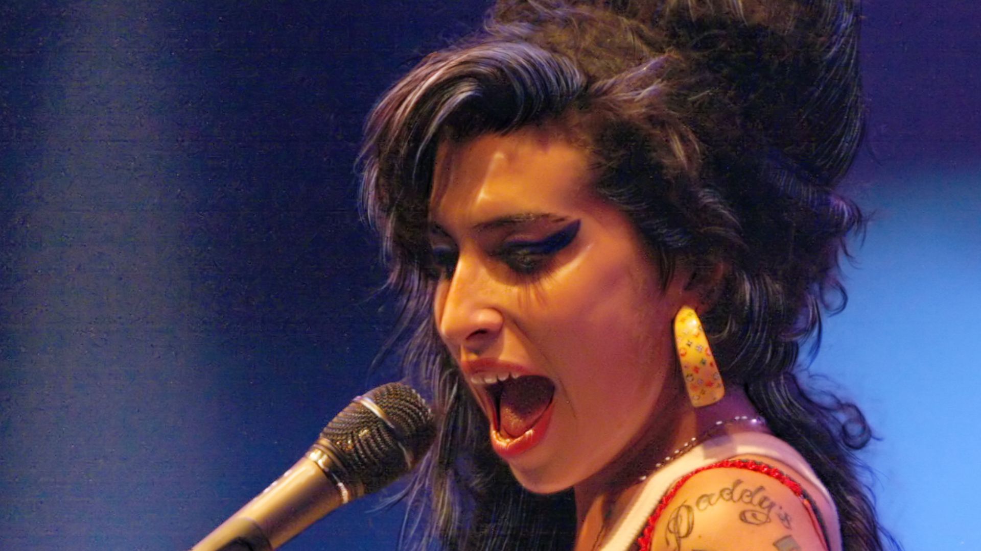 Amy Winehouse at the Eurockéennes of 2007