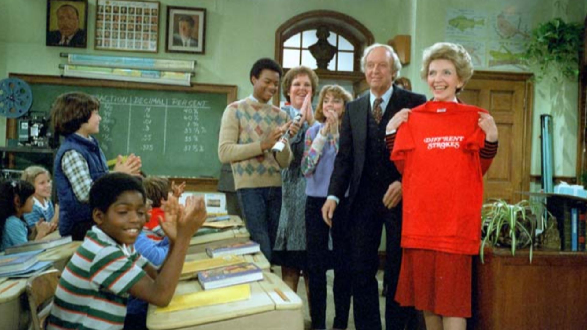 C13387-9, Nancy Reagan on the set of television show