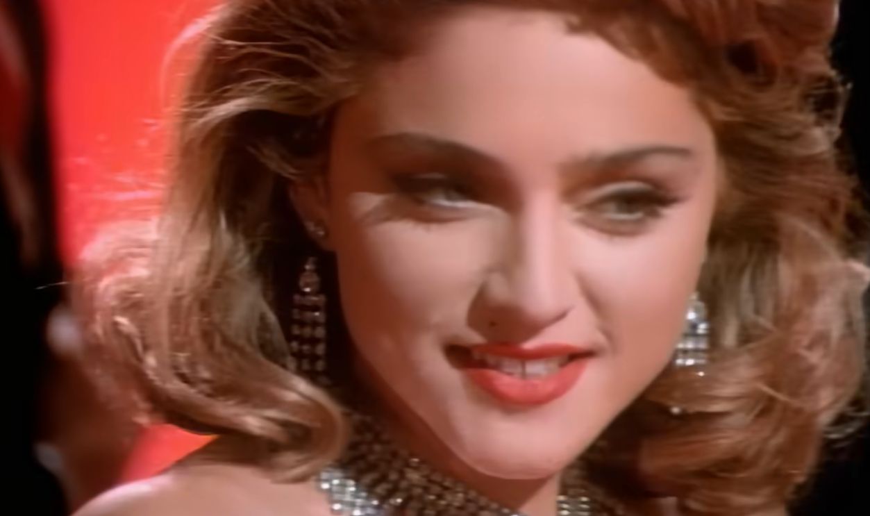 Screenshot from Material Girl (1985)