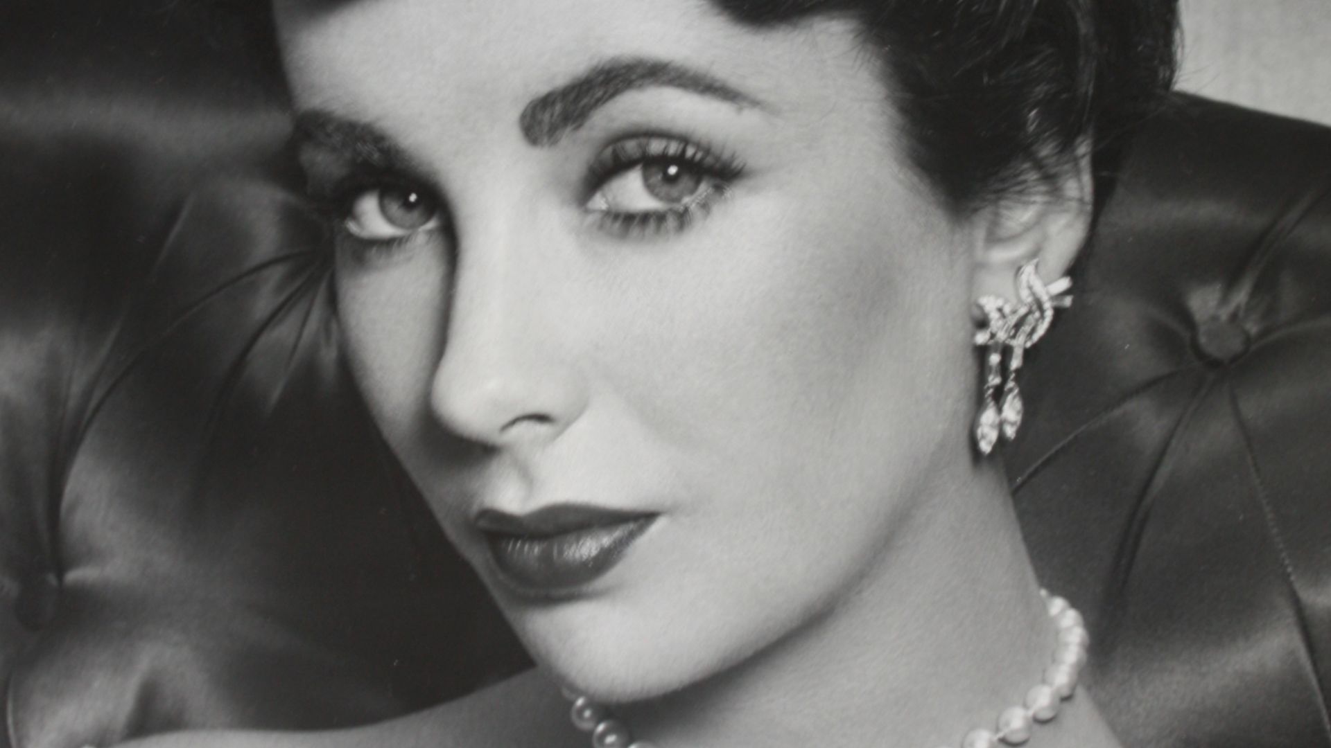 Elizabeth Taylor photographed in 1952 by Philippe Halsman.