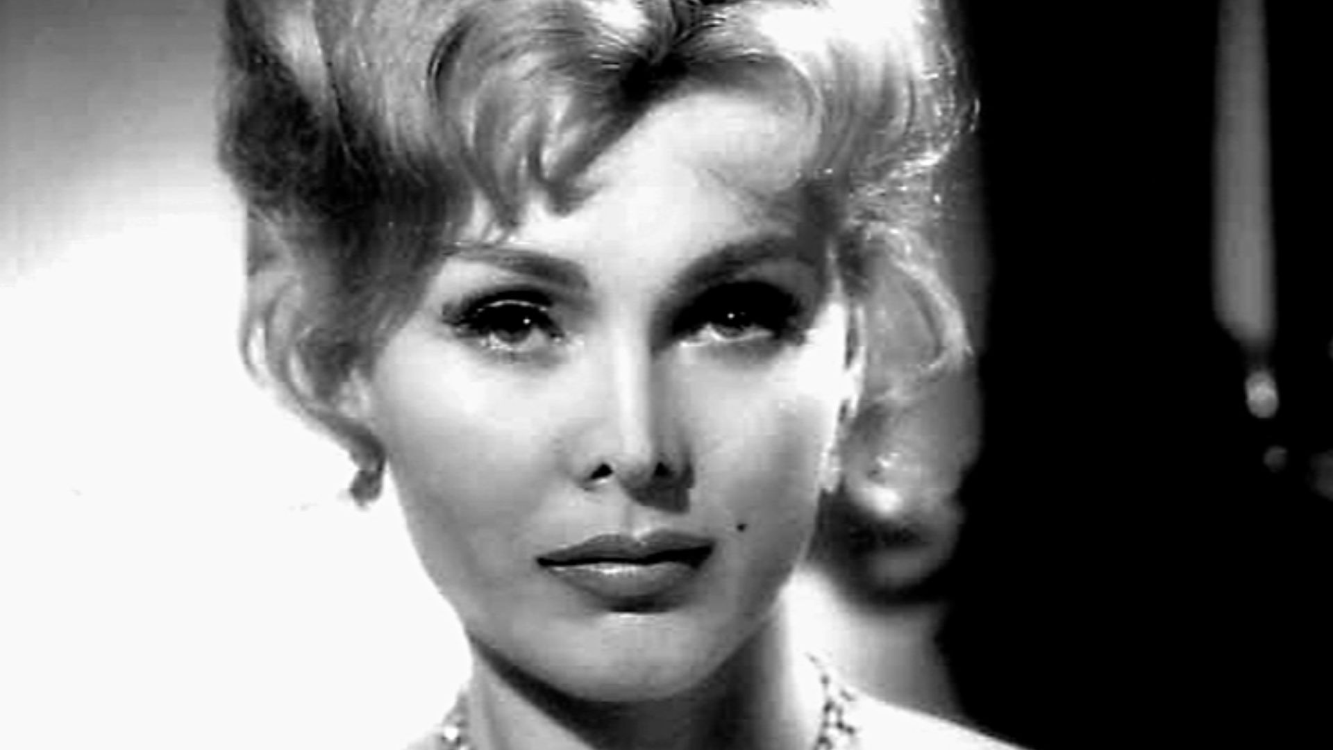 Publicity photo of Zsa Zsa Gabor