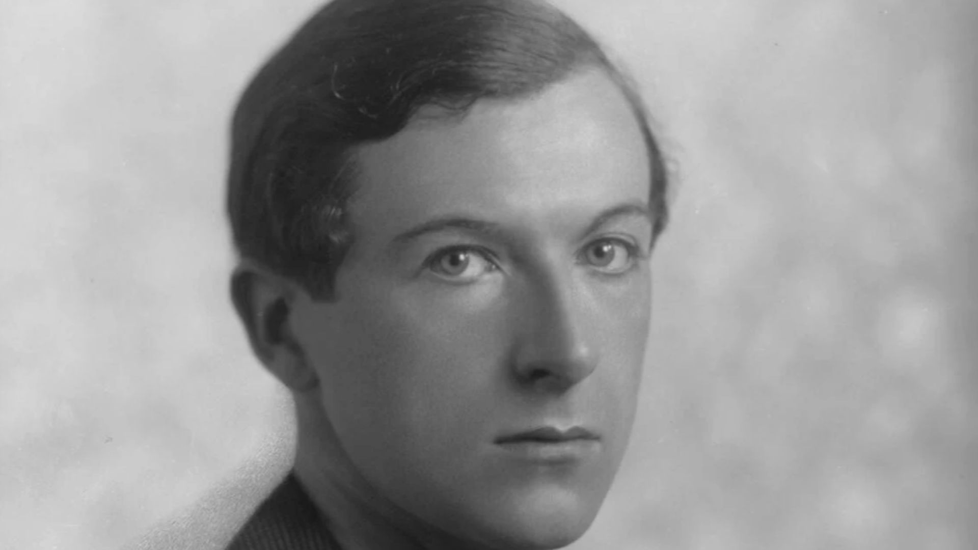 Sir Cecil Beaton, 1928 studio portrait (by Lafayette)