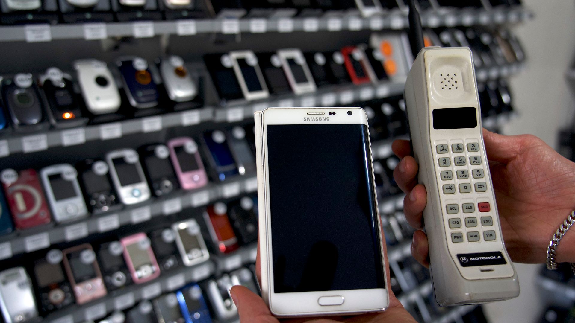 Motorola DynaTAC and Samsung Galaxy Note Edge