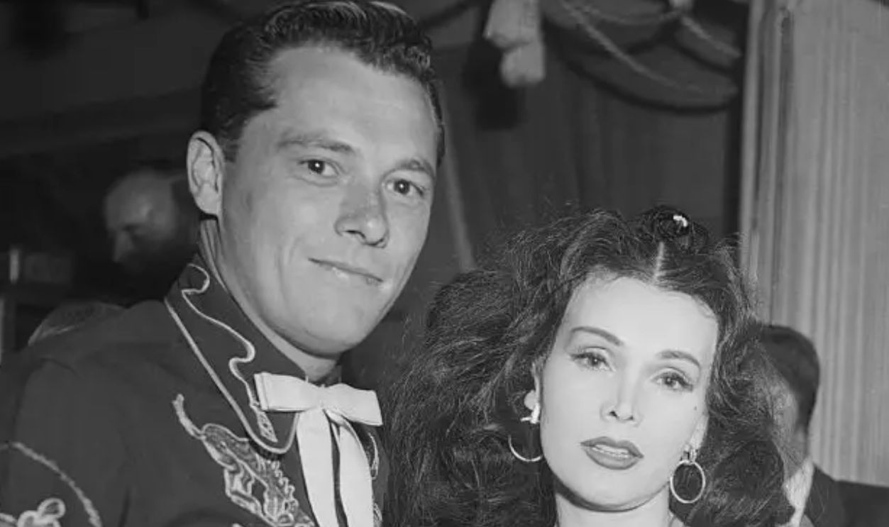 (Original Caption) Three hundred Hollywood guests attended the
