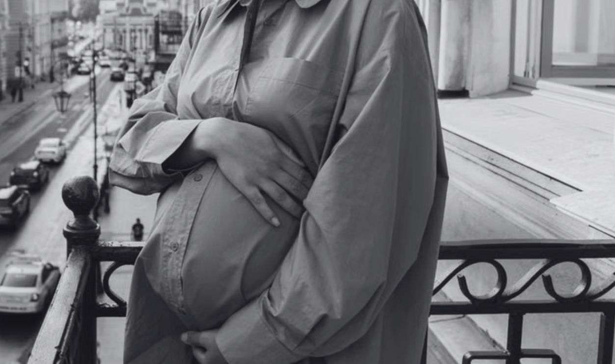 pregnant woman 