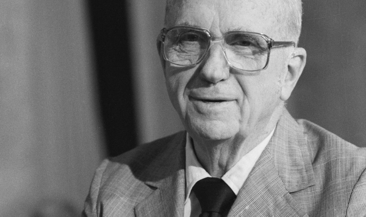 11/3/1981- Closeups of Author James Michener. Sitting, desk shot, with pen in hand.