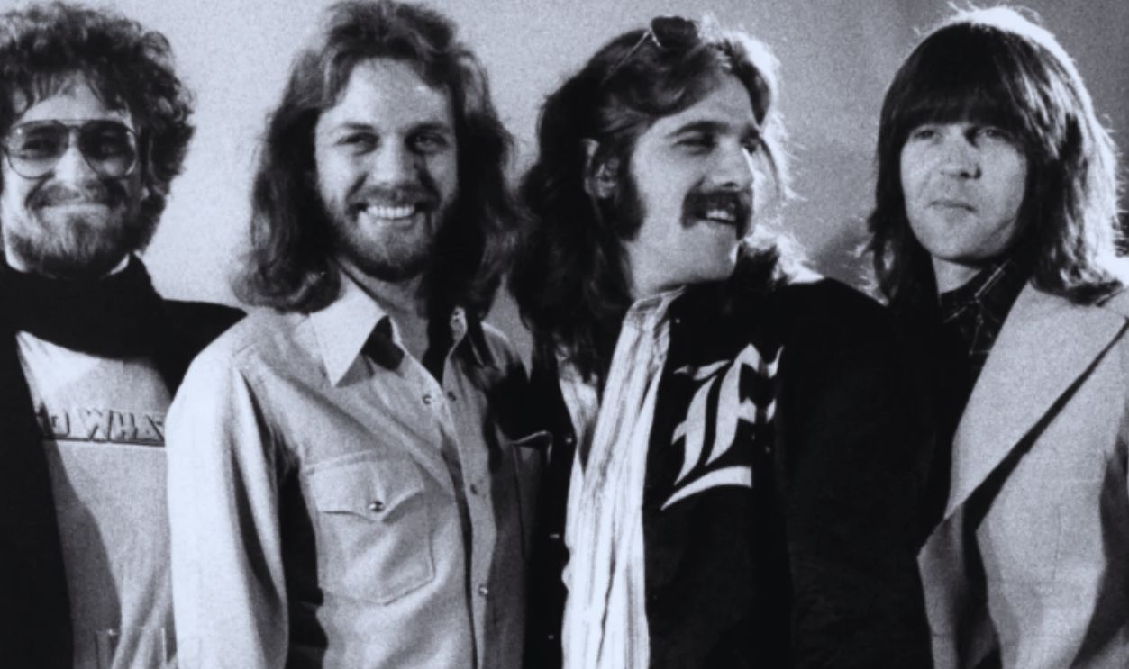 GERMANY - JANUARY 01: Photo of EAGLES; L-R: Joe Walsh, Don Henley, Don Felder, Glenn Frey, Randy Meisner - posed, studio, group shot - Photo: Ellen Poppinga