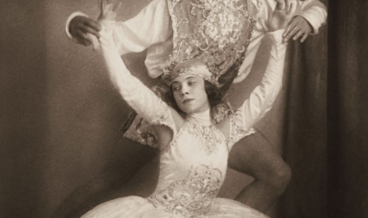 Austrian Dancers Tilly Losch and Toni Birkmeyer in >Chopin<. 1923. Photograph by Franz Xaver Setzer. . 
