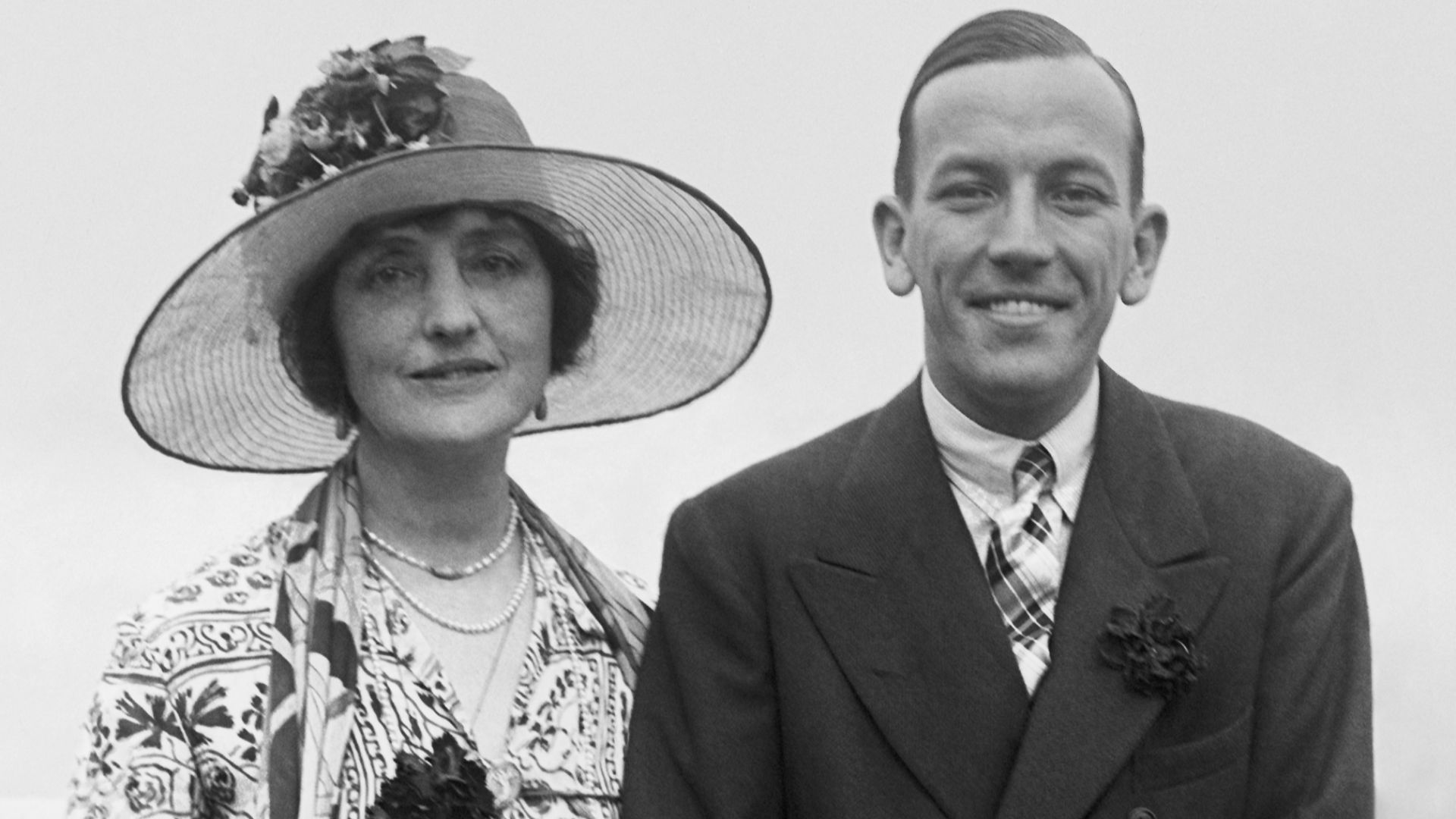 English actress Lilian Braithwaite DBE (1873–1948) with Noël Coward (1899-1973).  They co-starred in his play, The Vortex.