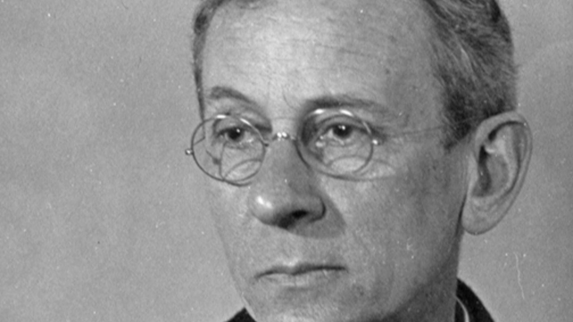 Self-portrait of Lewis Hine