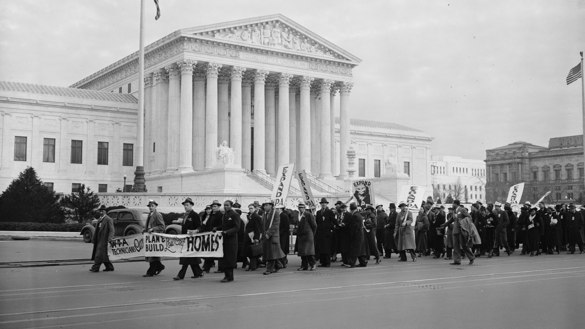 Title: WPA march in front of the U.S. Supreme Court
Abstract/medium: 1 negative : glass ; 4 x 5 in. or smaller