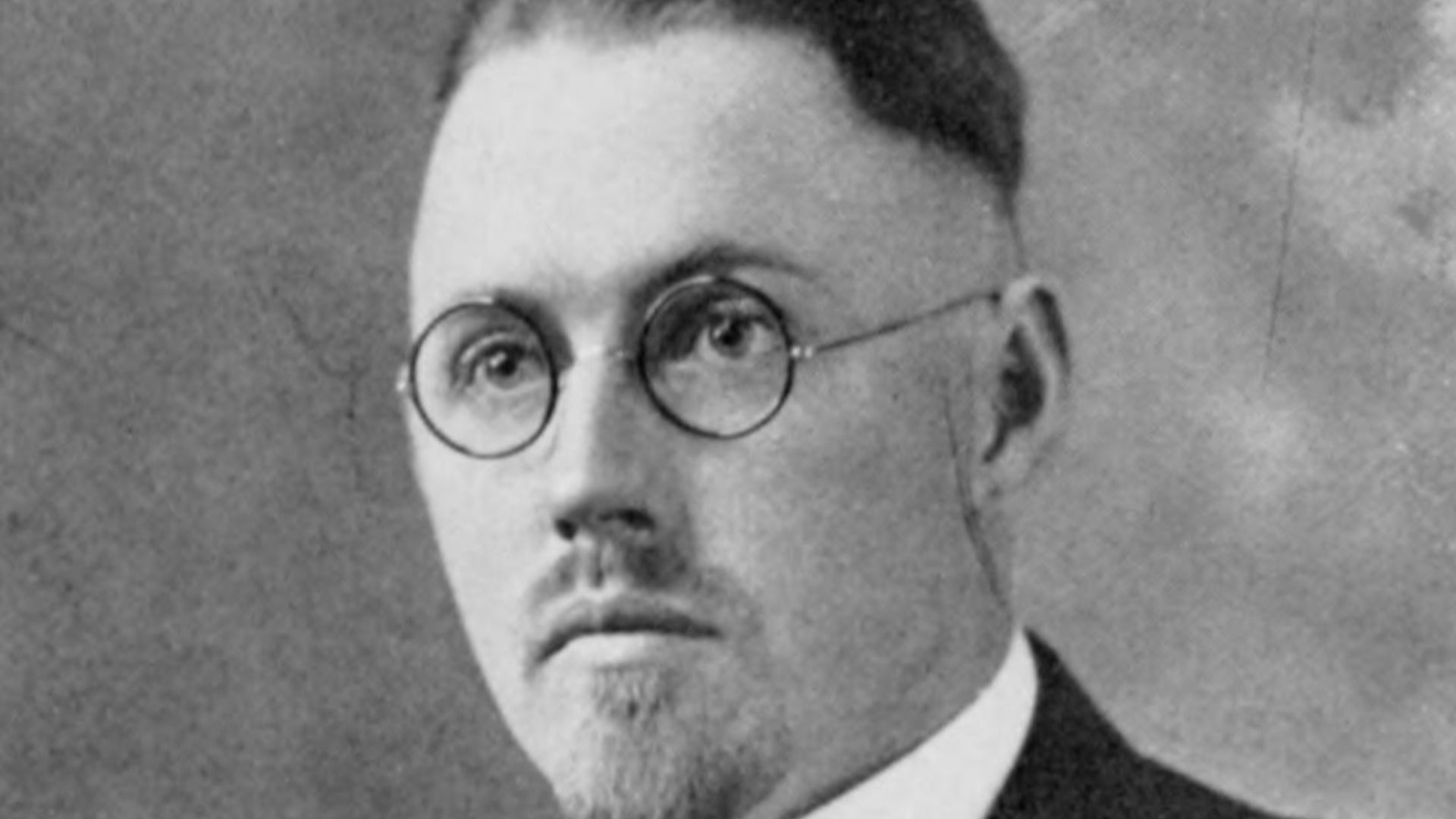 Portrait photo of Dr. John R. Brinkley (1885-1942).
