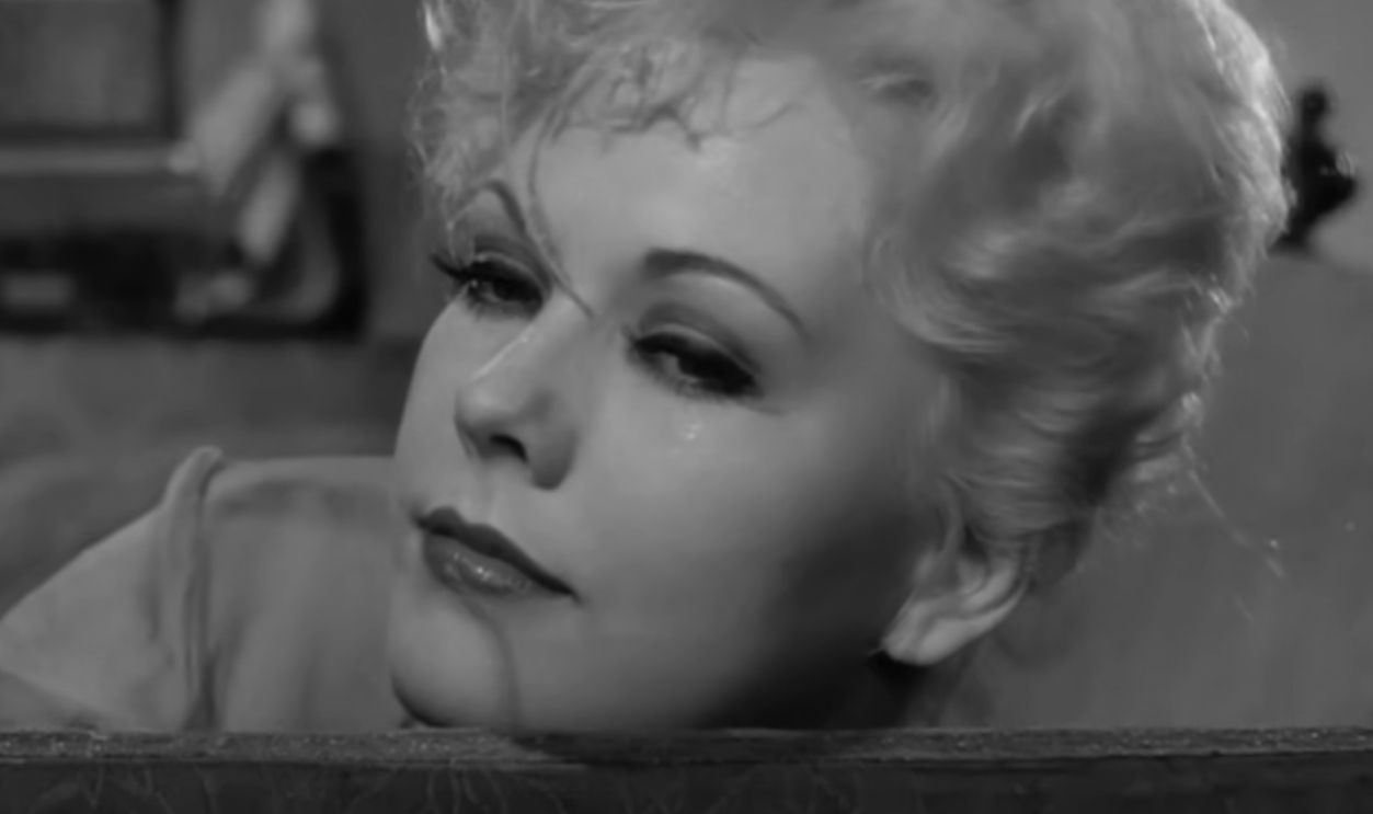 Screenshot from Jeanne Eagels (1957)