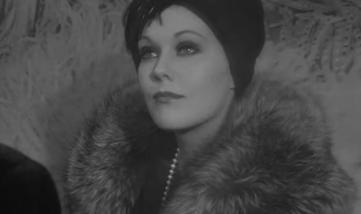Screenshot from Jeanne Eagels (1957)
