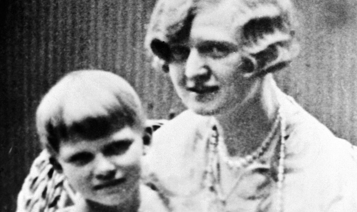 Portrait of Nan Britton and Daughter Elizabeth Ann