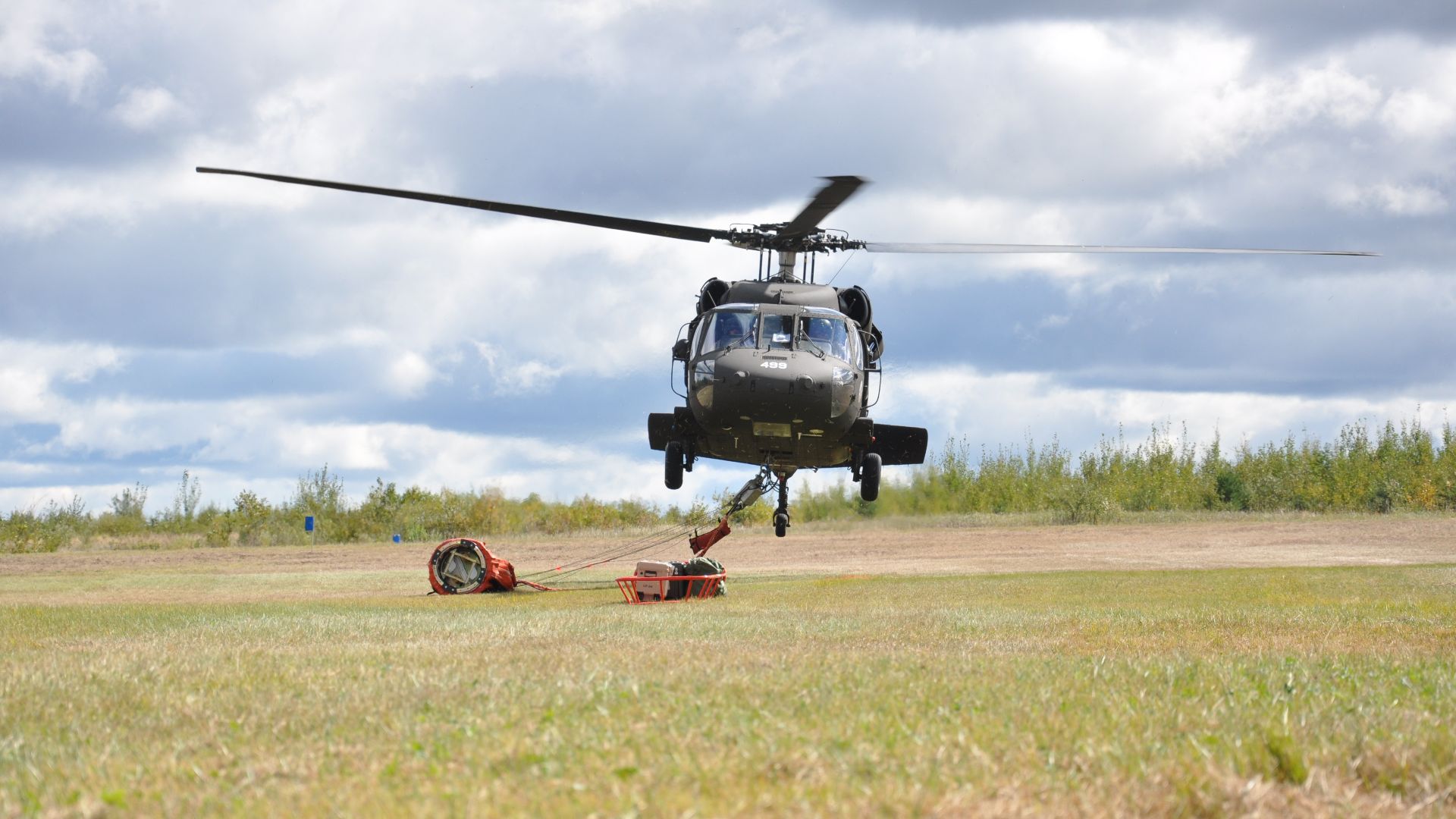 At the direction of Gov. Mark Dayton, four Minnesota National Guard UH-60 Black Hawk helicopters and Army and Air National Guard Aviation support teams began assisting the ongoing firefighting efforts within the Pagami Creek region of northeastern Minneso
