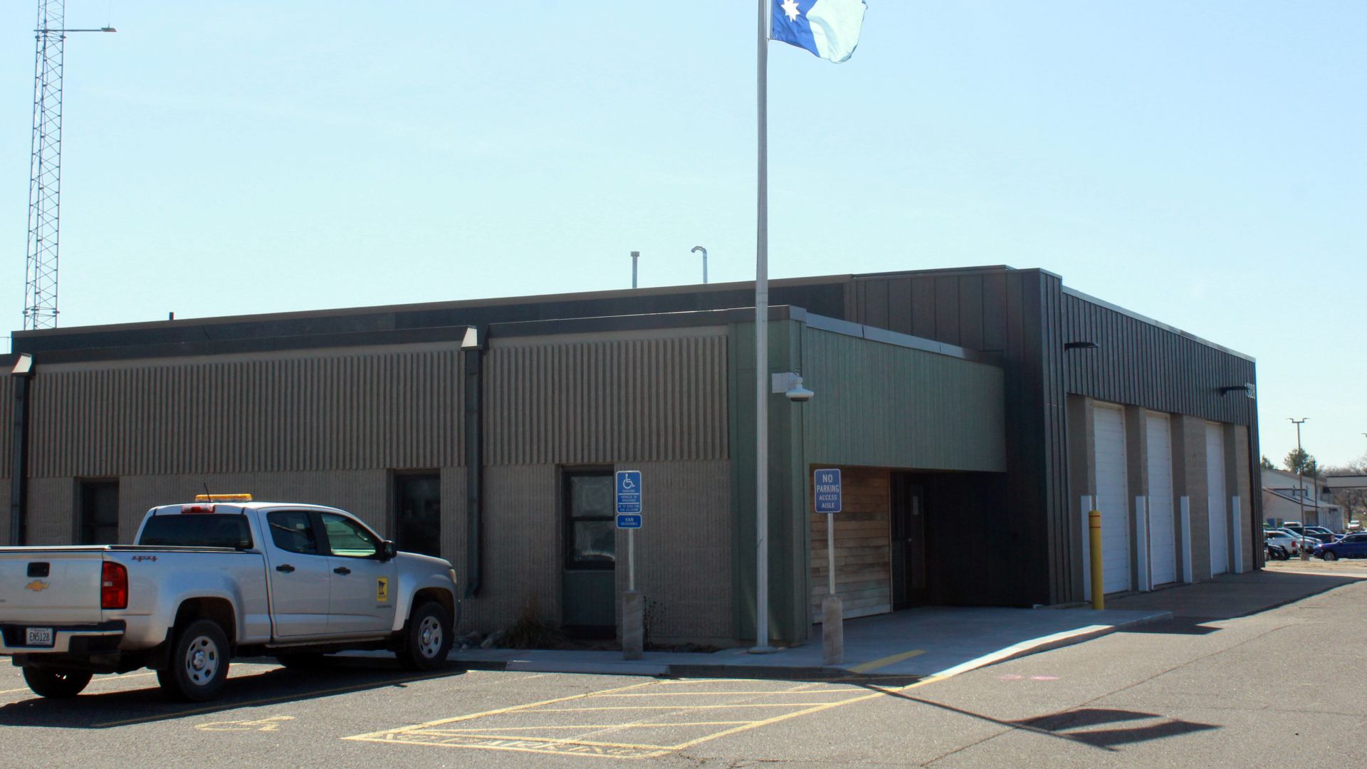 Minnesota Department of Natural Resources Forestry Field Station,
Zimmerman, Minnesota, USA