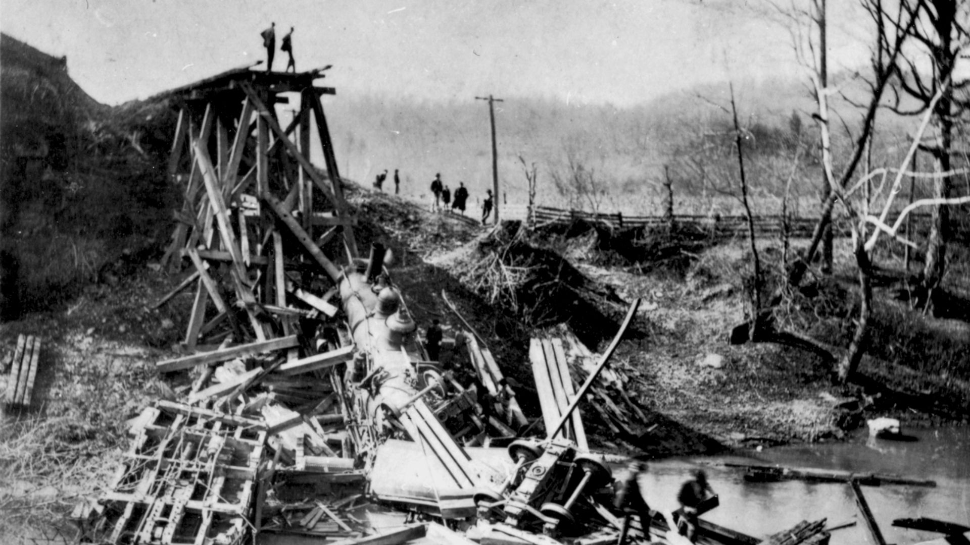 Wreckage of the Buffalo Creek Trestle at Winona (Scott County), Tennessee, March 28, 1915.