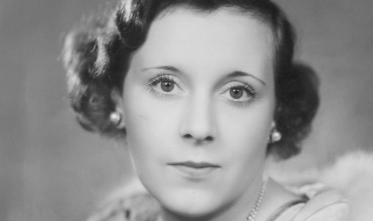 Mrs A G McCorquodale (1901 - 2000) who is designing all the costumes for and also producing the 'Pageant of the Superstitions' for a Halloween Ball at the Park Lane Hotel in aid of the Townswomen's Guild. She went on to write over 400 romantic novels under her maiden name, Barbara Cartland. 