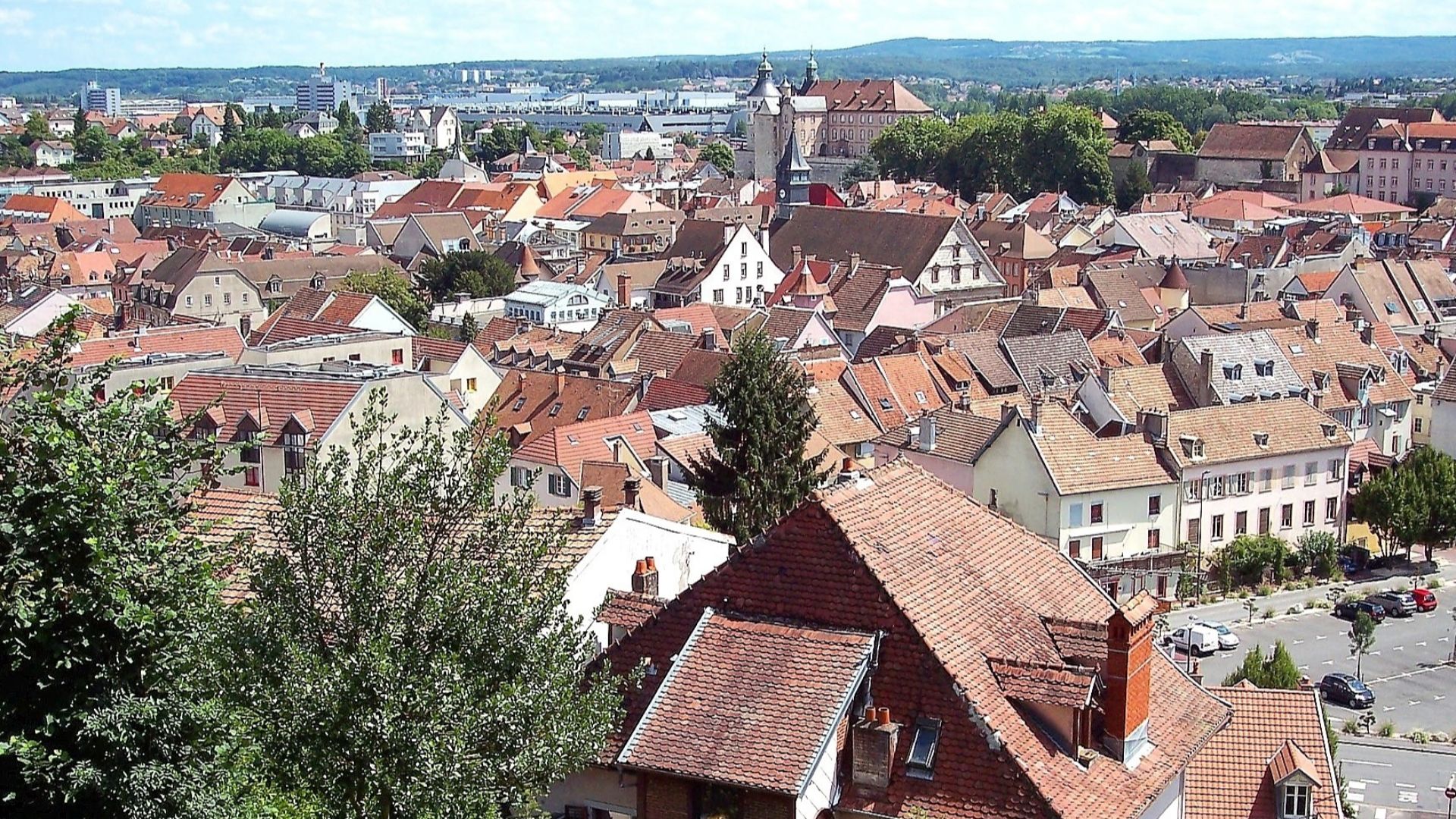 Montbéliard, vu de la rue Emile Blazer. Doubs