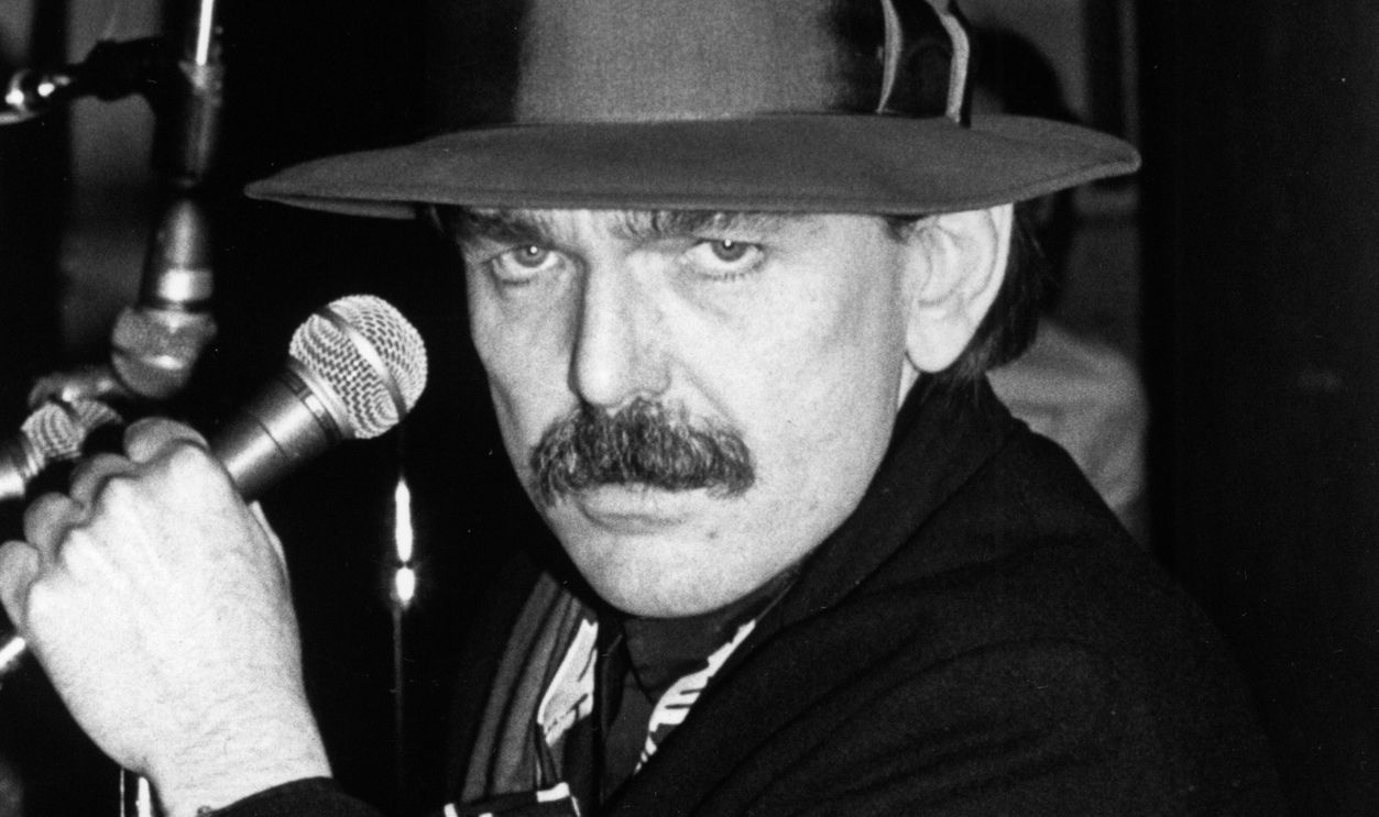 (MANDATORY CREDIT Ebet Roberts/Getty Images) UNITED STATES - DECEMBER 09: IRVING PLAZA Photo of CAPTAIN BEEFHEART, Captain Beefheart performing live onstage