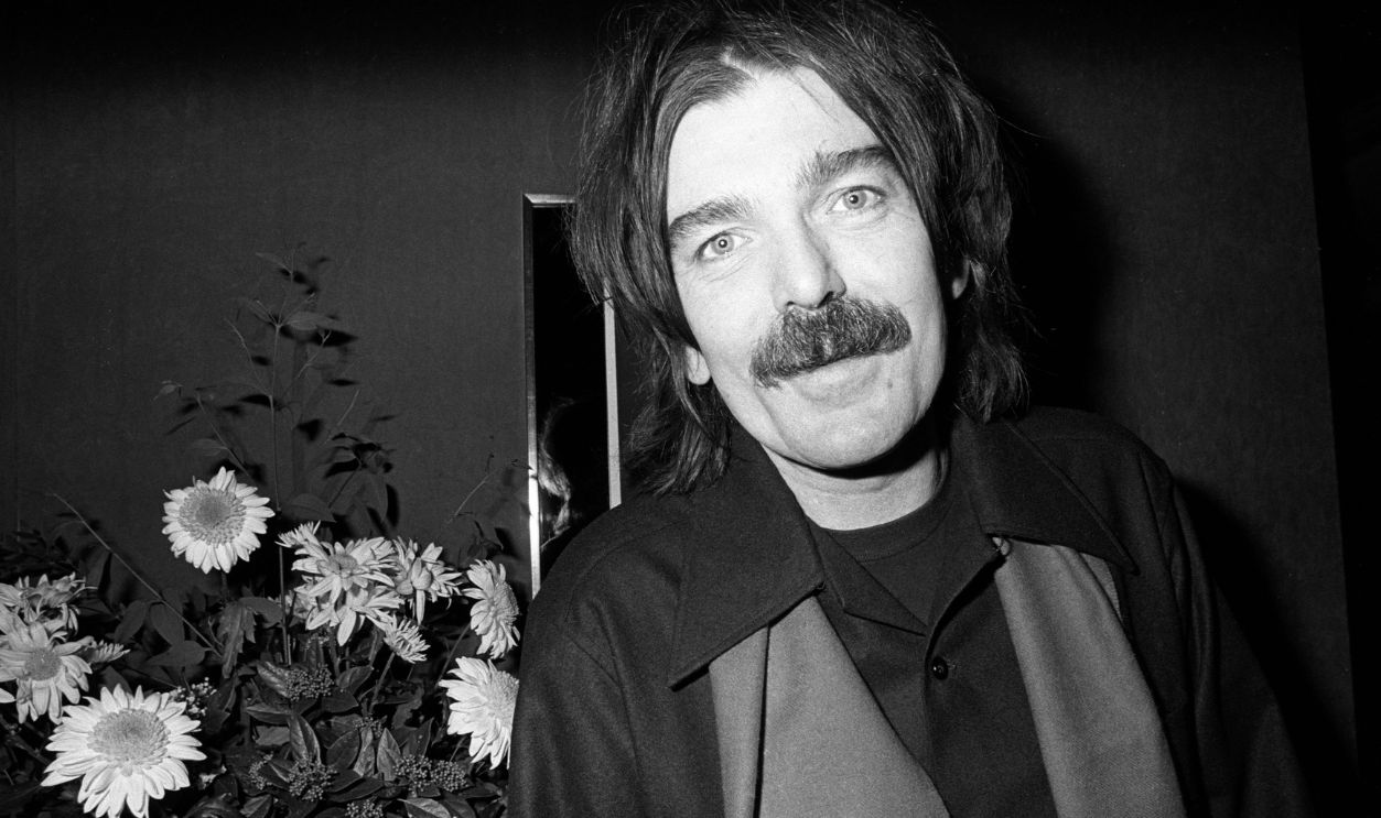 Captain Beefheart in a hotel lobby, London, 1977.