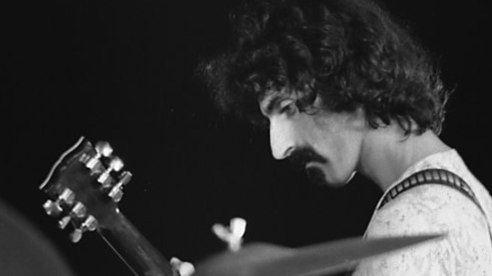 Mothers of invention, Theatre de Clichy, Paris, 1970-1972