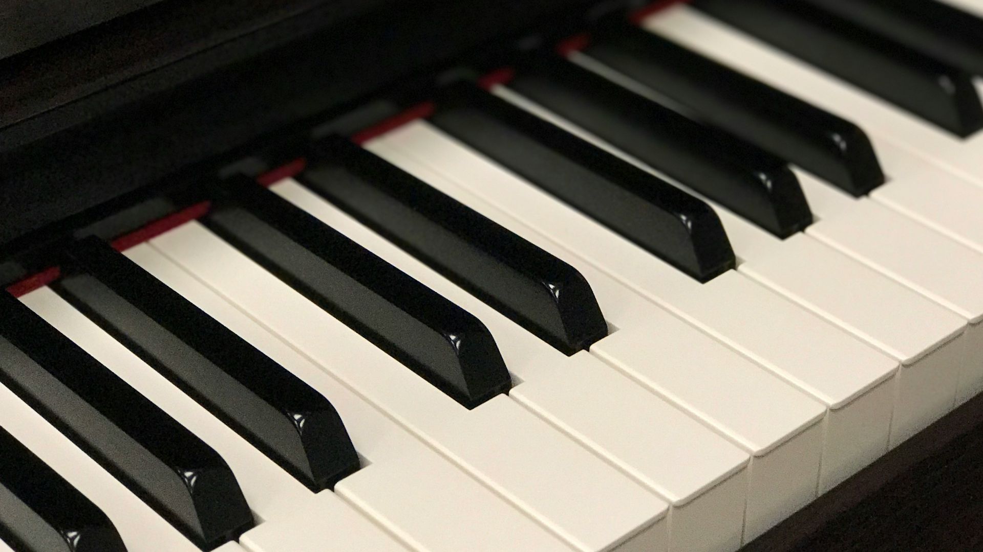 black paiano