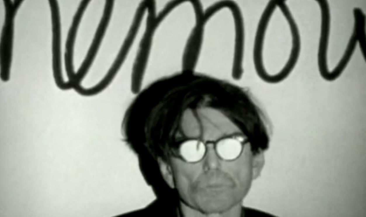Screenshot from Some Yo Yo Stuff (1993)