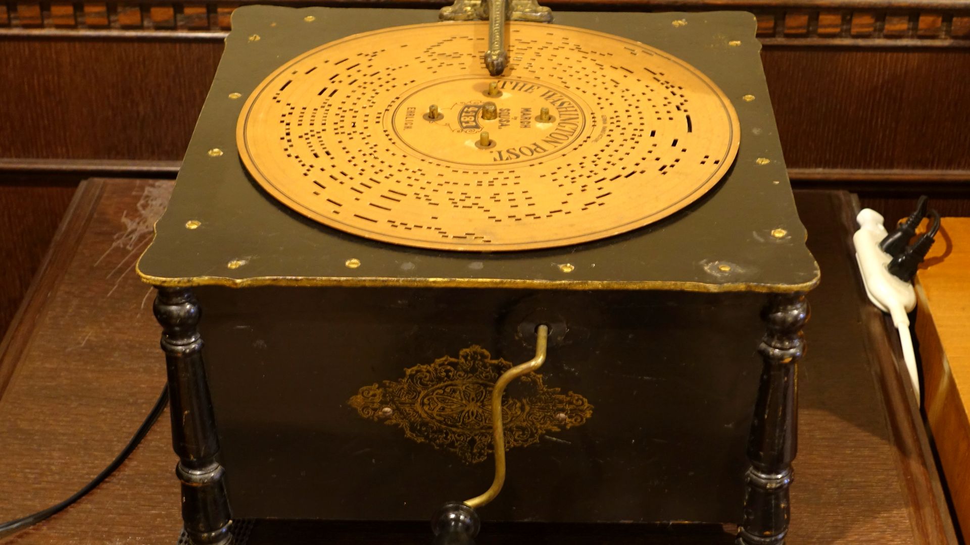 Exhibit in the Kanazawa Phonograph Museum (金沢蓄音器館) - Kanazawa, Japan.