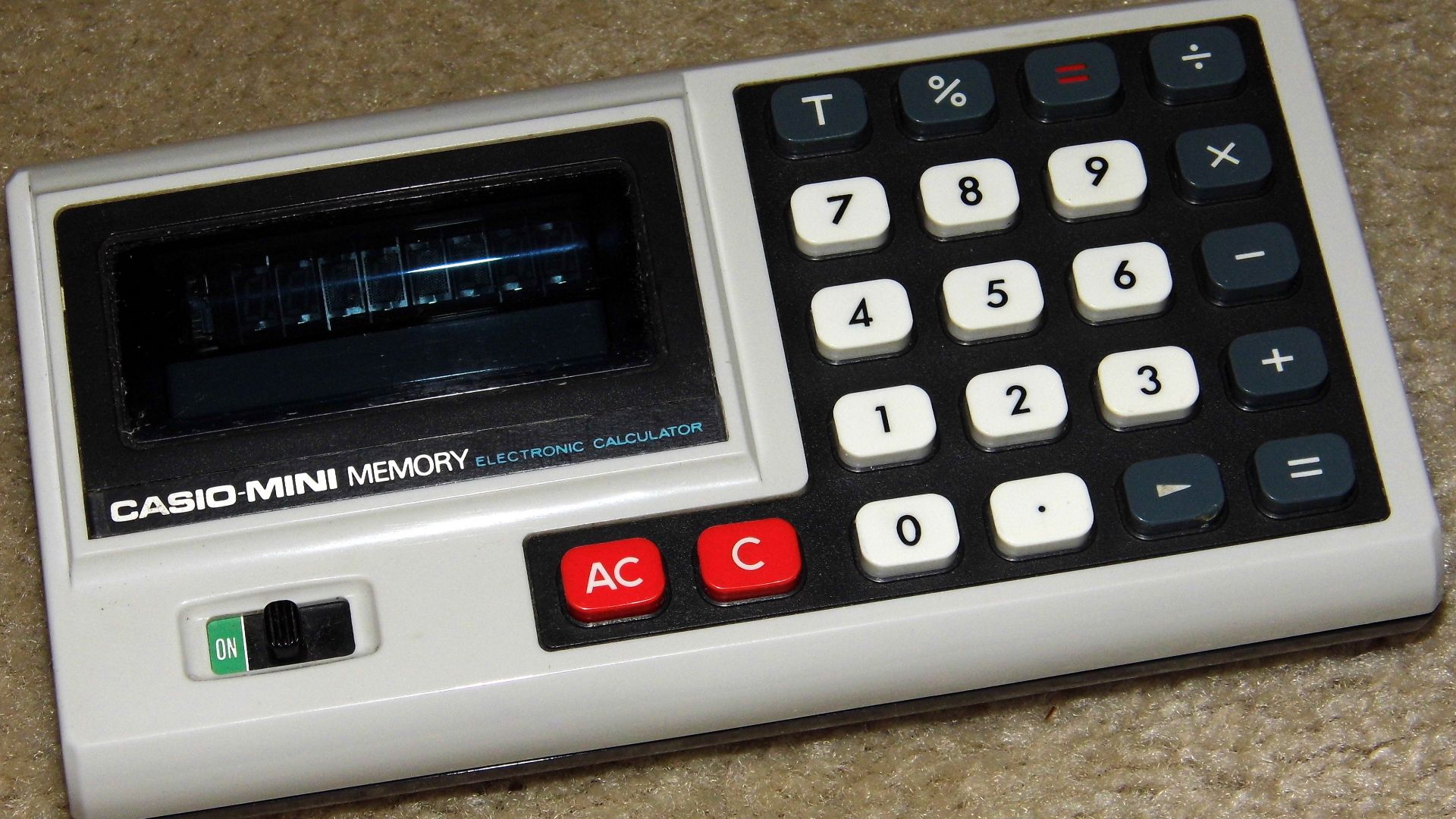 Vintage Casio Mini Memory Electronic Pocket Calculator, Made In Japan, Circa 1970s
