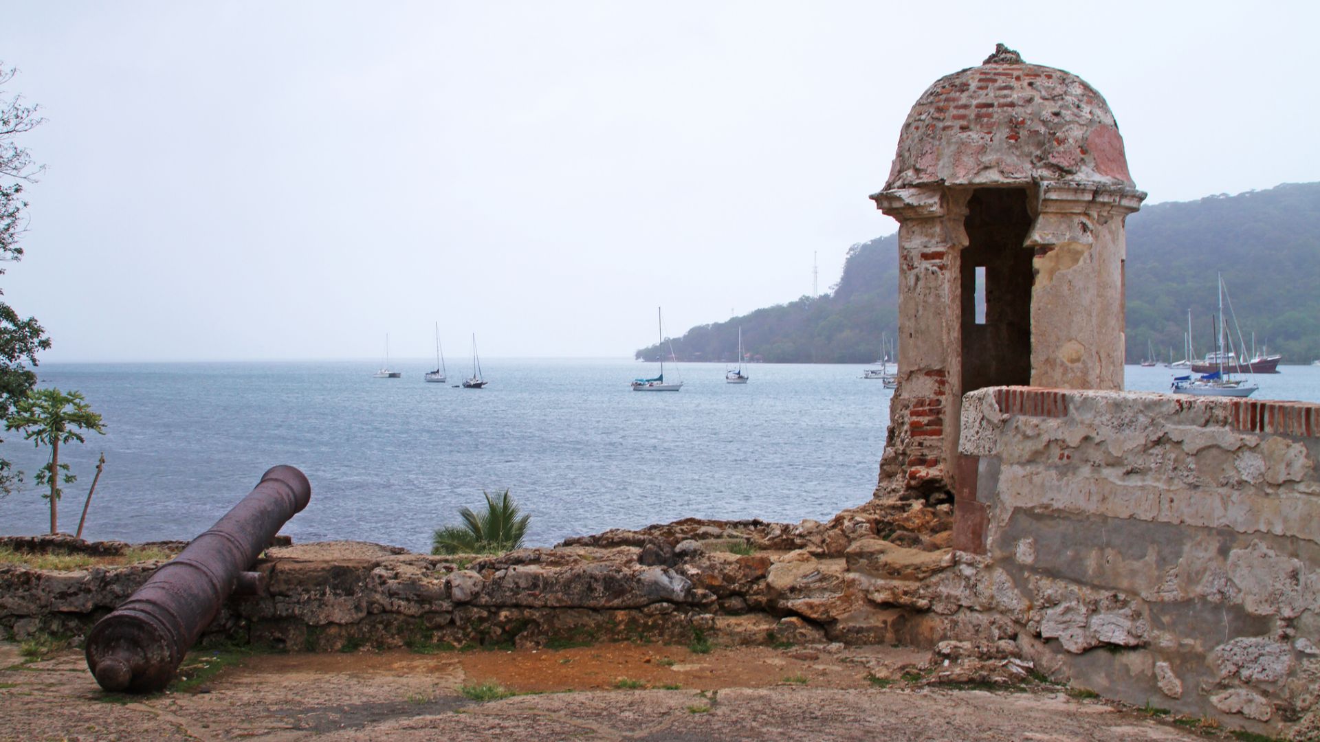 This is a picture of the panamanian cultural heritage monument with the ID