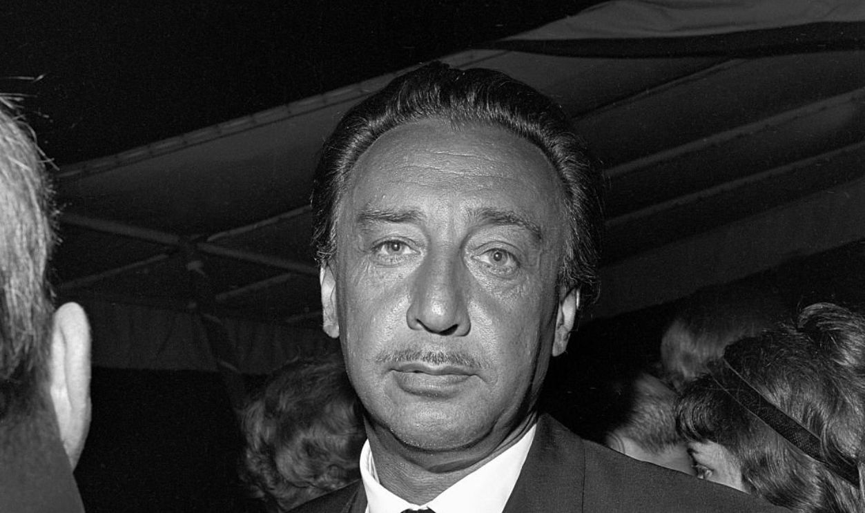Romain Gary in an evening of the Cannes film festival